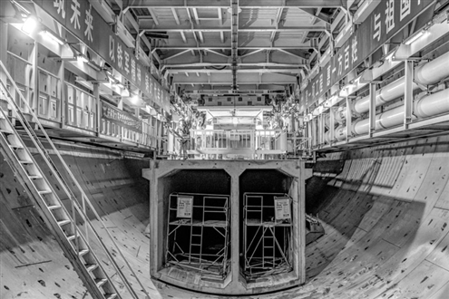 3月20日上午,济南航天大道穿黄隧道南线盾构顺利贯通